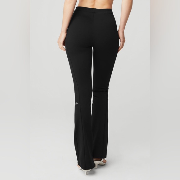 High-Waist Zip It Flare Legging - Picture 4 of 5